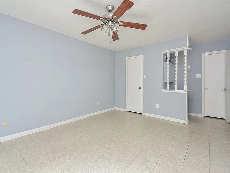 9009 Richmond Ave #411 — Photo 17
