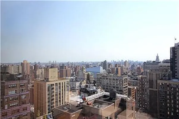 Rented by Warburg | media 34