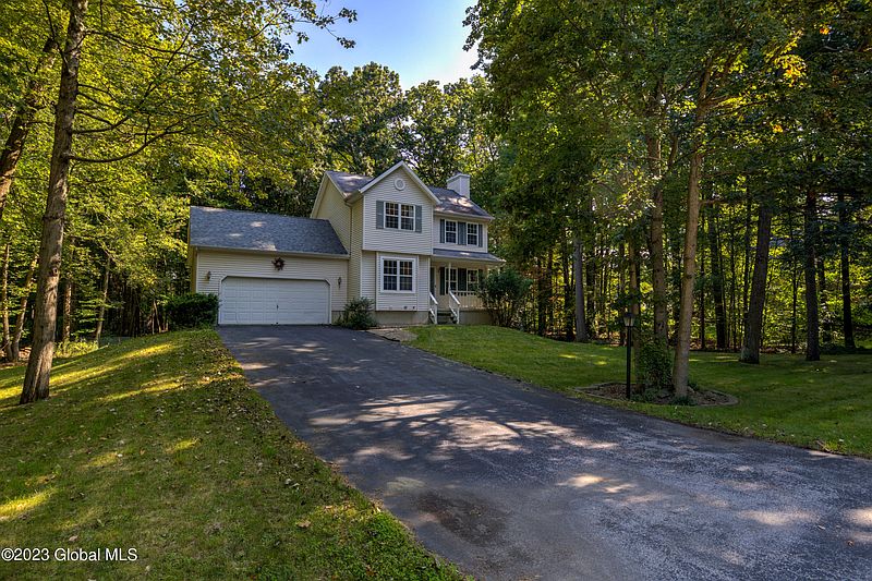 2nd image of 8 Milton Heights Boulevard
