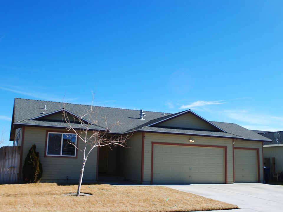 1st image of 1110 Herron Ln