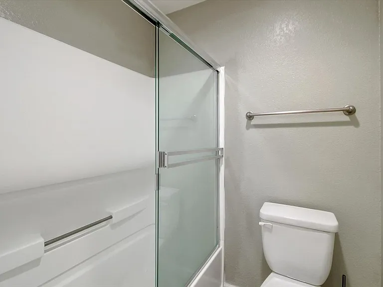 2250 Monroe St #382 — Photo 19