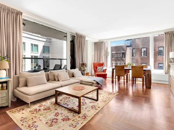 240 Riverside Boulevard image 1 of 11