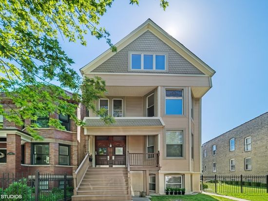 3623 N Janssen Ave, Chicago, IL 60613