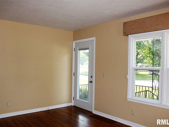4th image of 1505 Cottonwood St