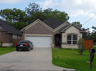 4502 E 38th St, Dickinson, TX 77539