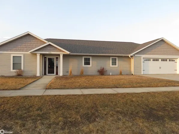 205 White Fox Dr, Clarion, IA 50525