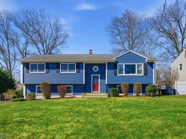 28 LORD STIRLING DRIVE, Parsippany-Troy Hills Twp., NJ 07054