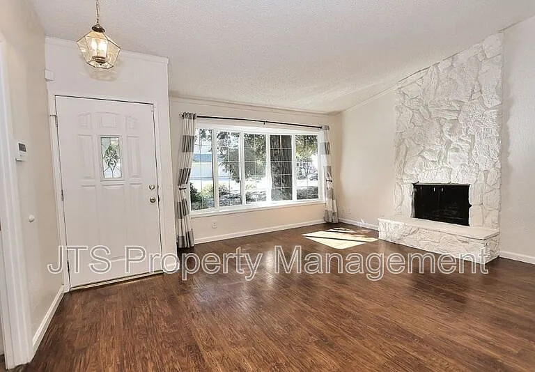6830 Mellodora Dr — Photo 8