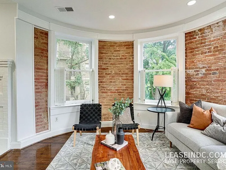 1938 Biltmore St NW #B — Photo 8