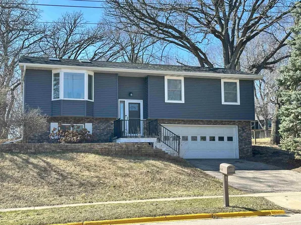 812 Lincoln Avenue, Stoughton, WI 53589