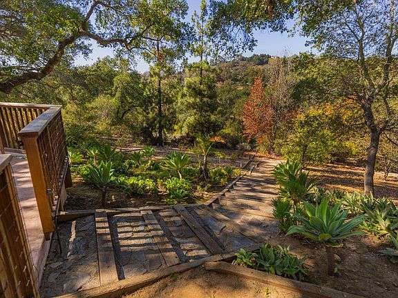 3rd image of 10681 Encino Dr