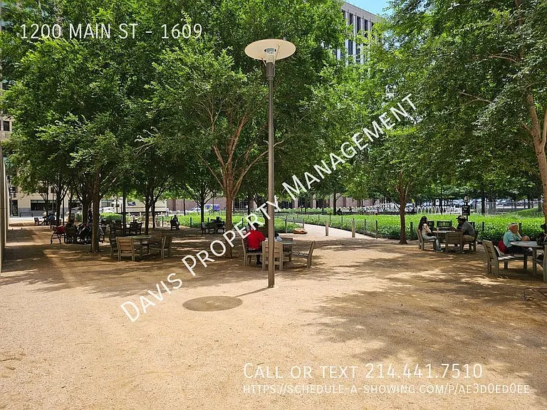 1200 Main St #1609 — Photo 10