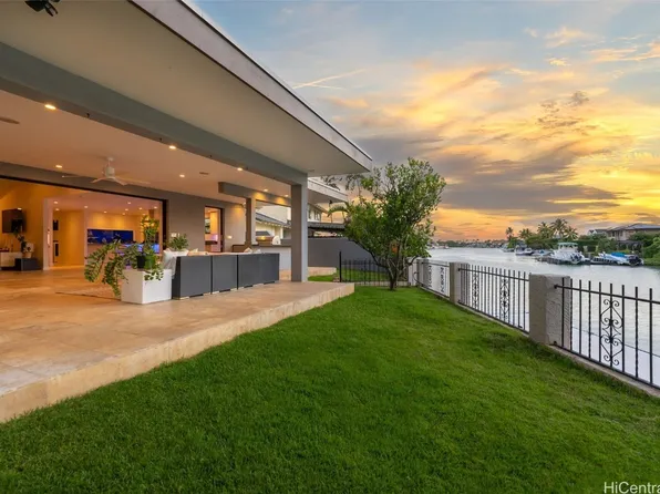 6806 Hapuna Pl, Honolulu, HI 96825