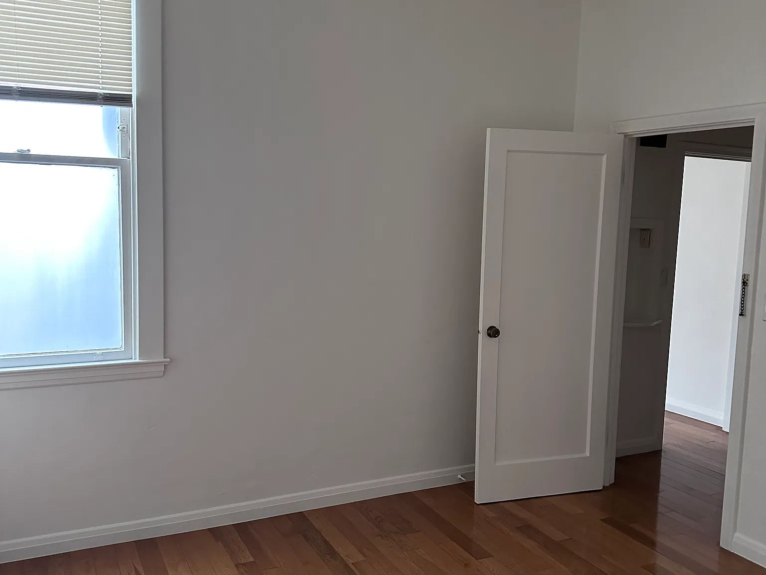 1 bed, $2,350 — Photo 4