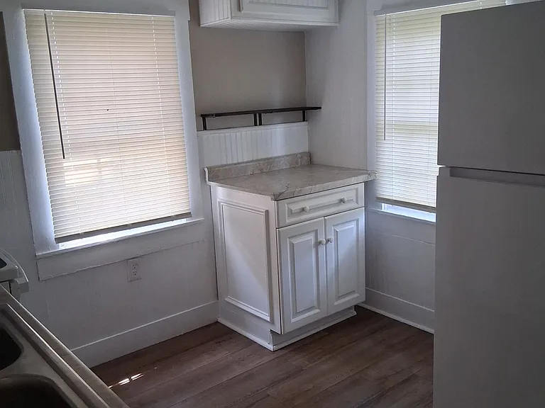 121 S 5th St — Photo 5