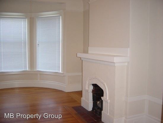 5th image of 635 Clayton St APT 3