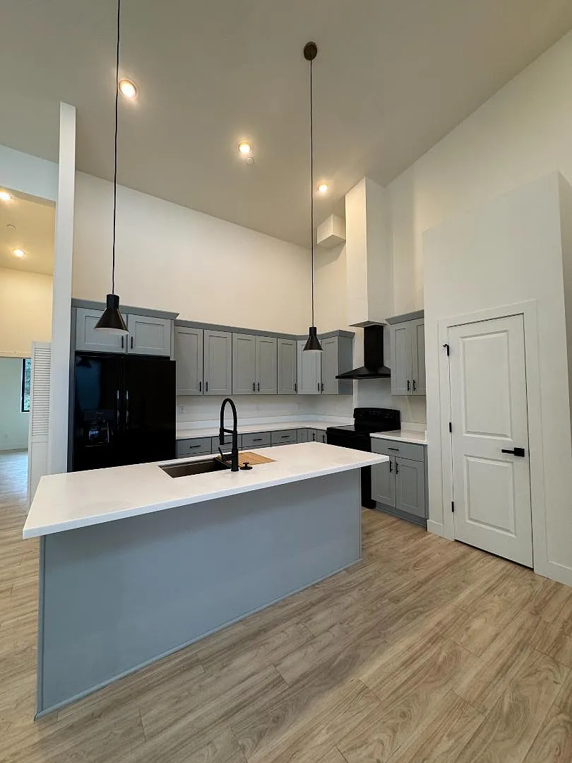 1221 E Emma Dr - 1221 E Emma Dr 212 — Photo 2
