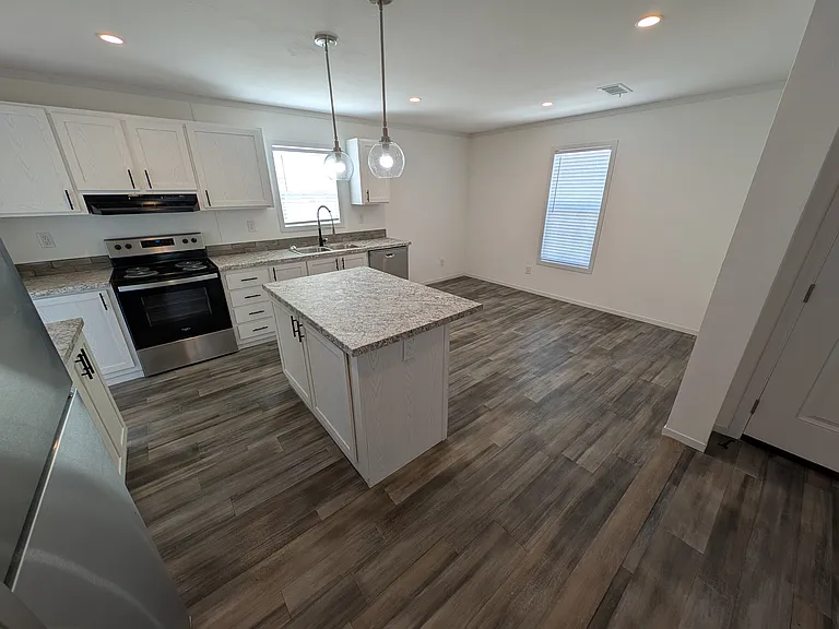 603 63rd Ave W #B8 — Photo 7