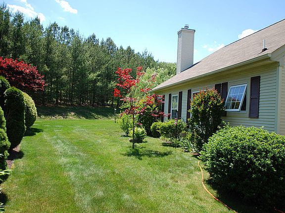 4th image of 12 Belvedere Drive S