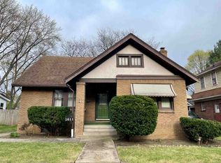 1611 N Court St, Rockford, IL 61103