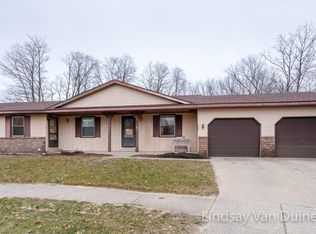 3059 Lowry Ct SE, Kentwood, MI 49512