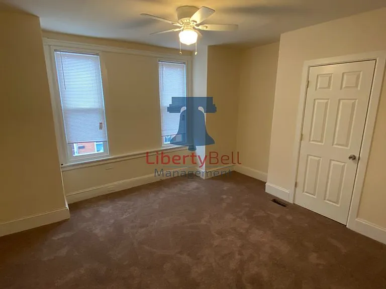 2078 E Pacific St — Photo 13