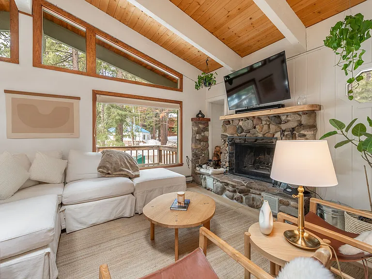 4516 Piney Wood Rd — Photo 4