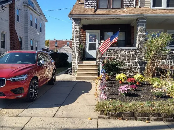 7514 Montour St, Philadelphia, PA 19111