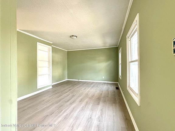 4th image of 108 W Bridge Street