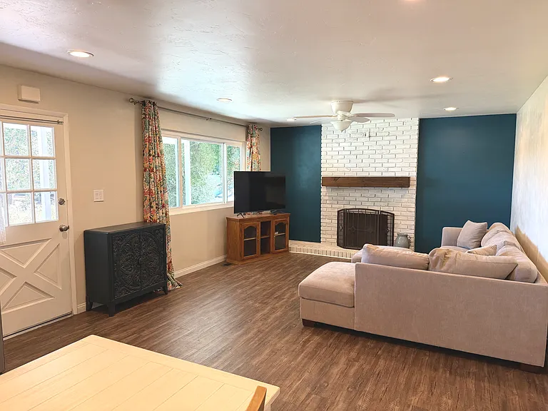 5100 Alamo Ave — Photo 2