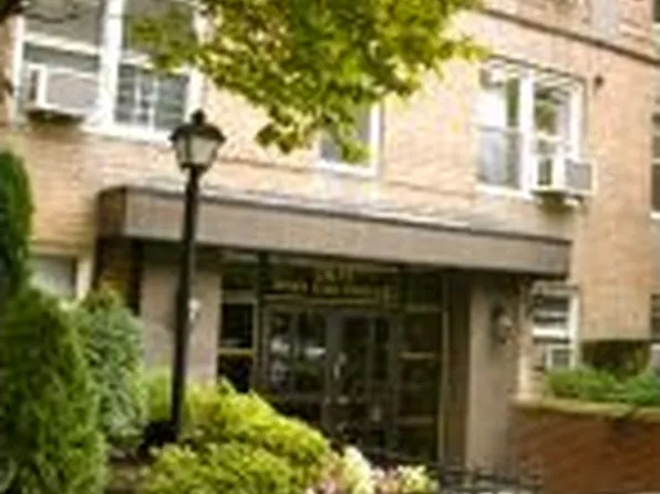 2675 Ocean Avenue image 1 of 7