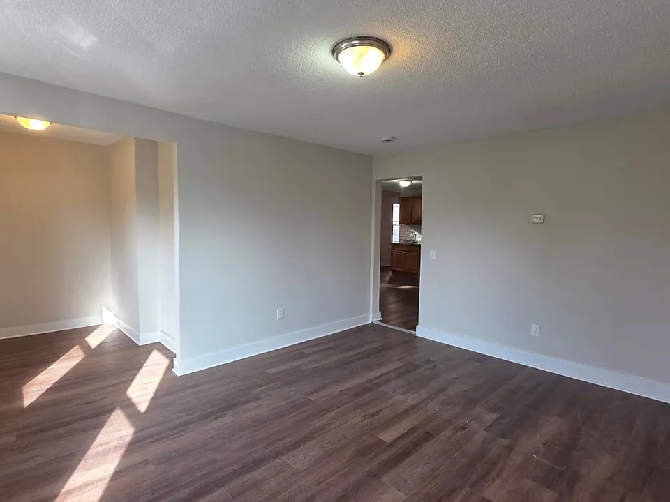 312 Davenport Ave #2