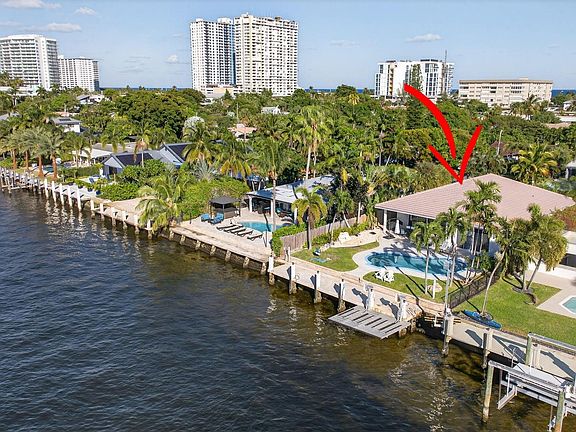 4th image of 513 S Riverside Drive