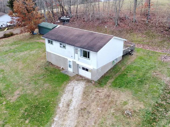 135 Windy Hollow Road, Moundsville, WV 25041