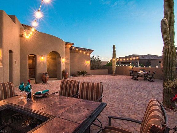 1600sf courtyard designed for entertaining and enjoying nort