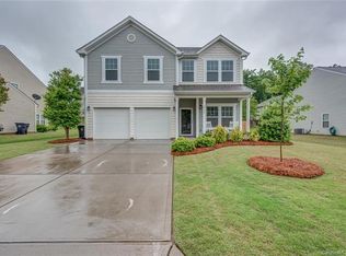 2125 Lake Vista Dr, Mount Holly, NC 28120