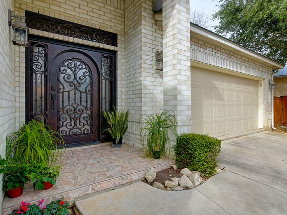 2nd image of 107 Westwood Way