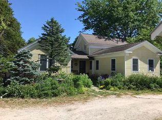 2917 Greenwood Rd, Woodstock, IL 60098
