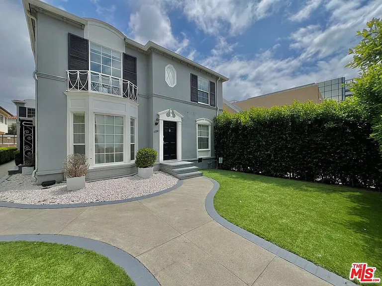 1724 El Cerrito Pl #8 — Photo 10