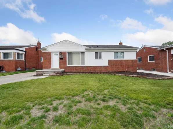 8887 Sarasota, Redford, MI 48239