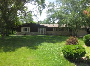 15105 Pomona Rd, Brookfield, WI 53005