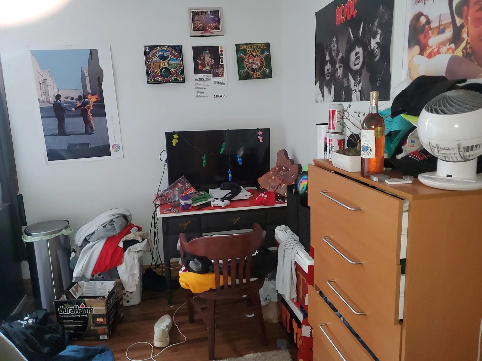 8 bed, 3250 sqft, $7,200 — Photo 3