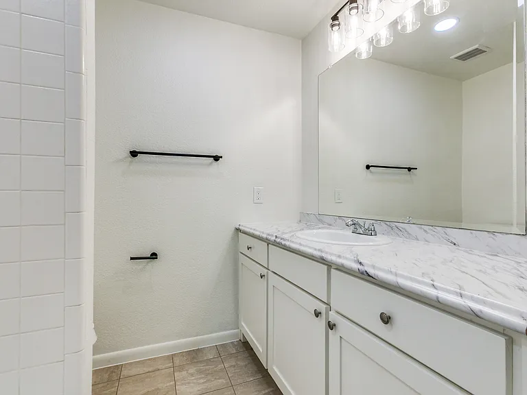 1213 Mill Valley Dr — Photo 15