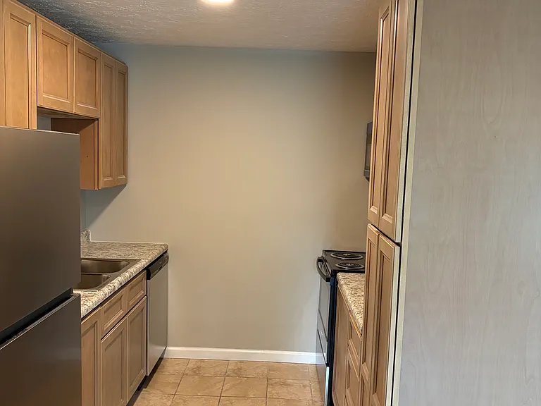 3302 Tazewell Pike #A1 — Photo 3