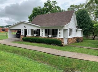 1102 Seneca Ave, Seneca, MO 64865