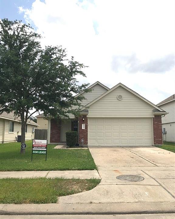 1st image of 19219 Canaras Ct