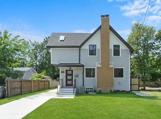 19 E Prairie Ave, Lombard, IL 60148