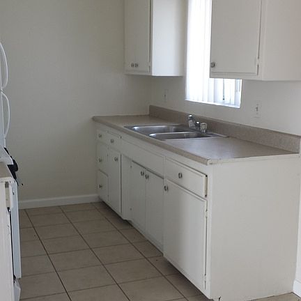 3rd image of 134 E Hazel St APT 6