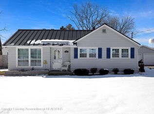 622 Stoll Rd, Lansing, MI 48917