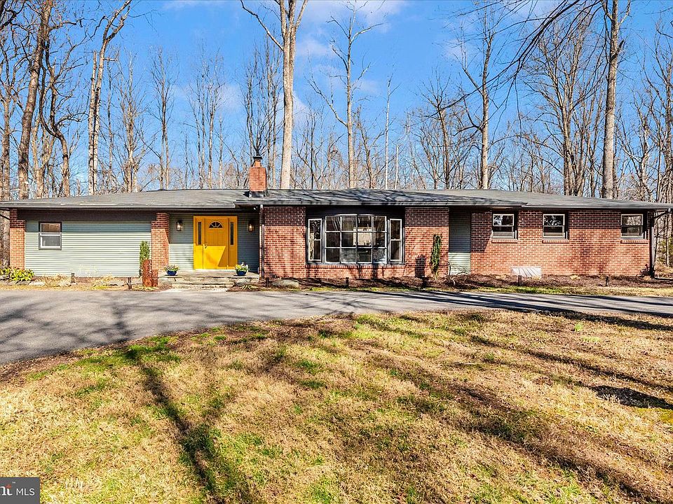 1st image of 14015 Berryville Rd